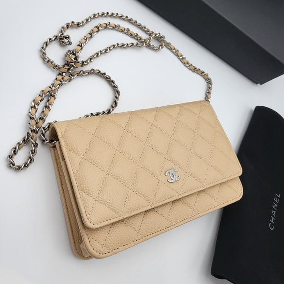 Brand new 2022 authentic Chanel classic beige caviar quilted woc wallet on chain - Picture 4 of 17